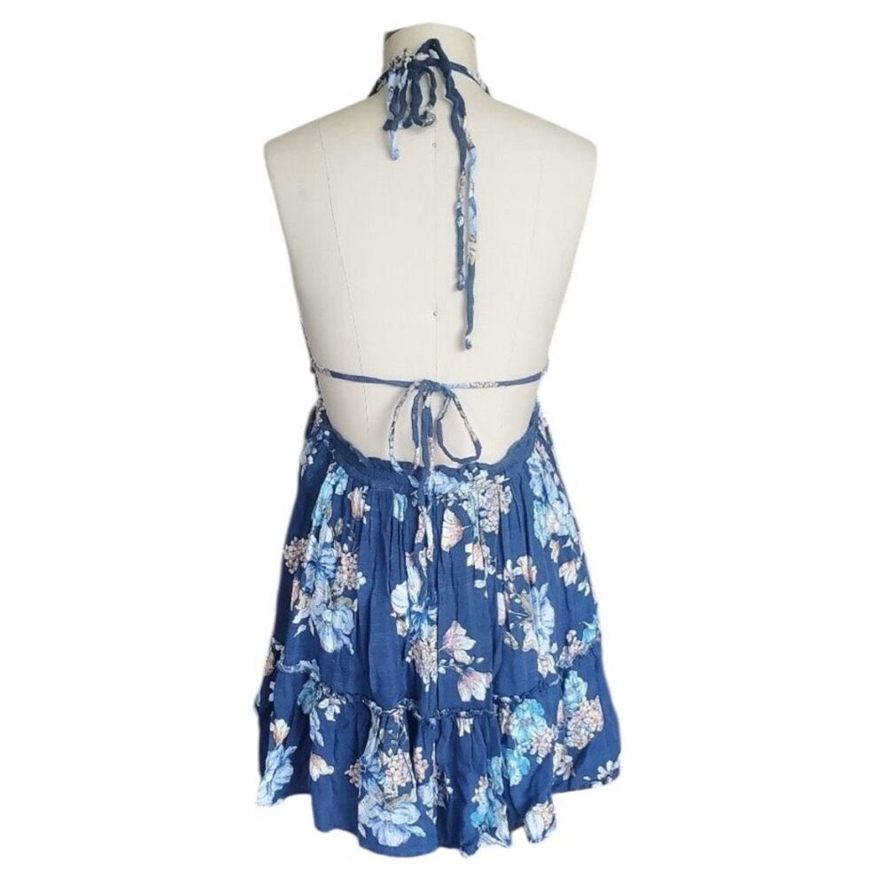 ✨Lulus Pretty as a Picture Navy Blue Floral Print Ruffled Halter Sz Large Dress✨ - Picture 6 of 8